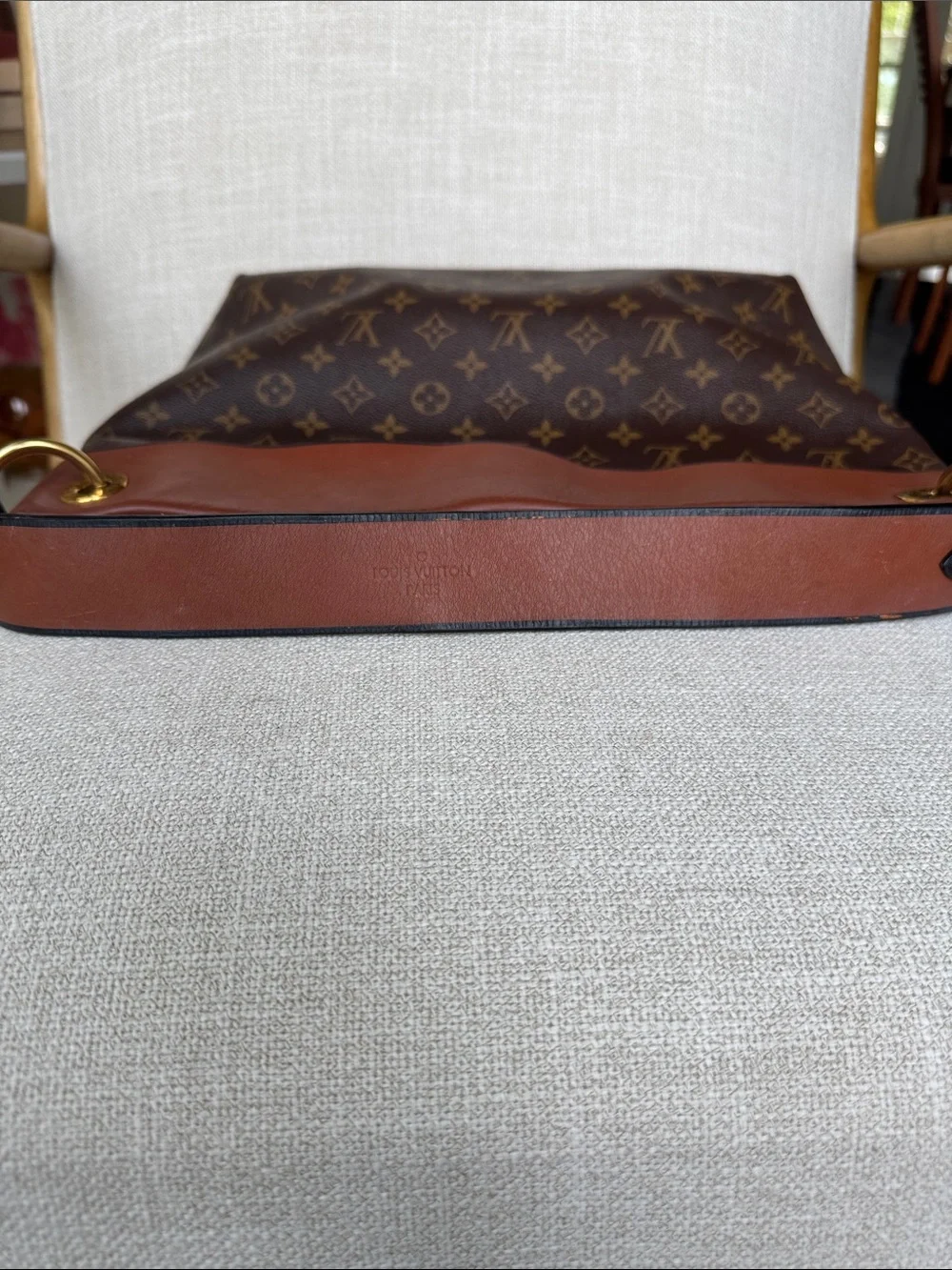 Louis Vuitton Monogram Tuileries Besace Hobo *Authentic* w COA